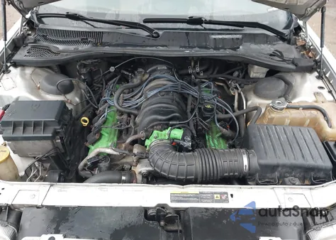 2005 Chrysler 300C z USA, uszkodzony, nr VIN 2C3AA63H25H105751